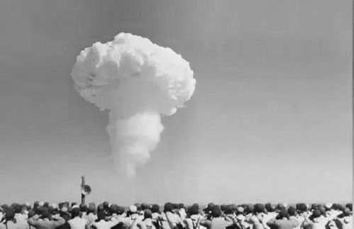 中国原子弹爆炸成功,周总理要求刊登的照片裁掉地面,这是为何