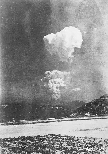 原爆投下,镜头里的1945年广岛 长崎空袭