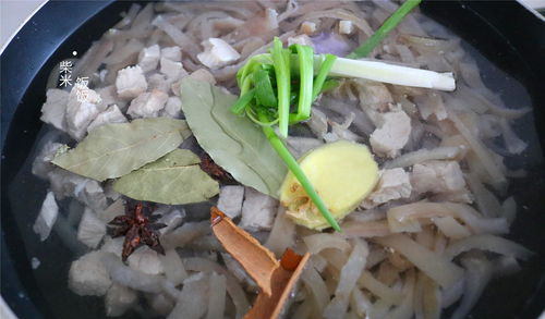 年夜饭必备菜品,提前做好放冰箱,切一切就上桌,特别省心