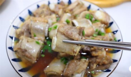 蒸排骨要试试,比红烧简单,鲜嫩入味又多汁,好吃零失败