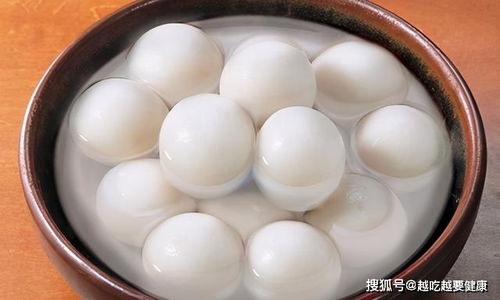 只用清水煮汤圆就错了,教你一招,汤圆煮好后软烂不露馅,真解馋
