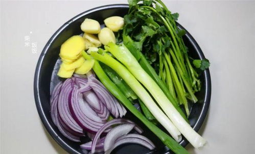 做辣椒油,我常用这8种香料,鲜香四溢,拌什么菜都好吃