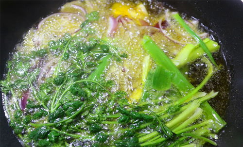 做辣椒油,我常用这8种香料,鲜香四溢,拌什么菜都好吃