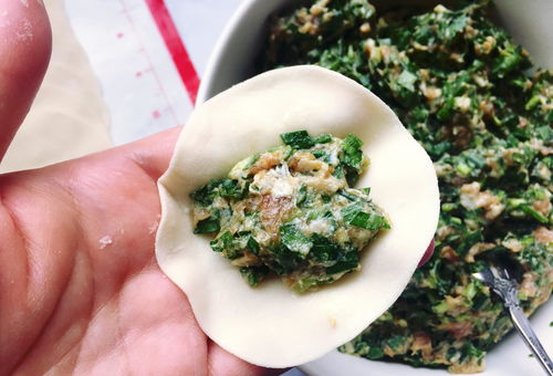 隔三差五就要做一顿饺子吃,这馅的饺子怎么也吃不腻,味道鲜美