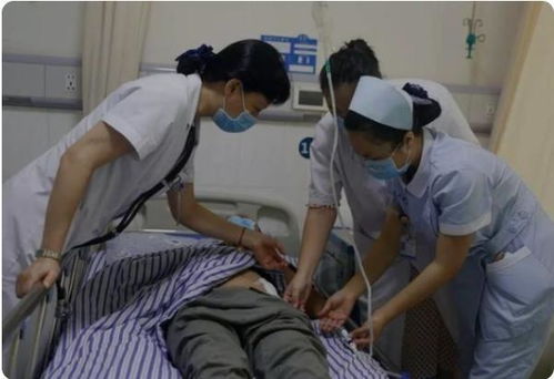 女护士处理男患者隐私部位时,会尴尬害羞吗 23岁护士说出实情