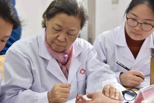 用褚姓冠名学术思想,是河南医生对这位名老中医的集体敬意
