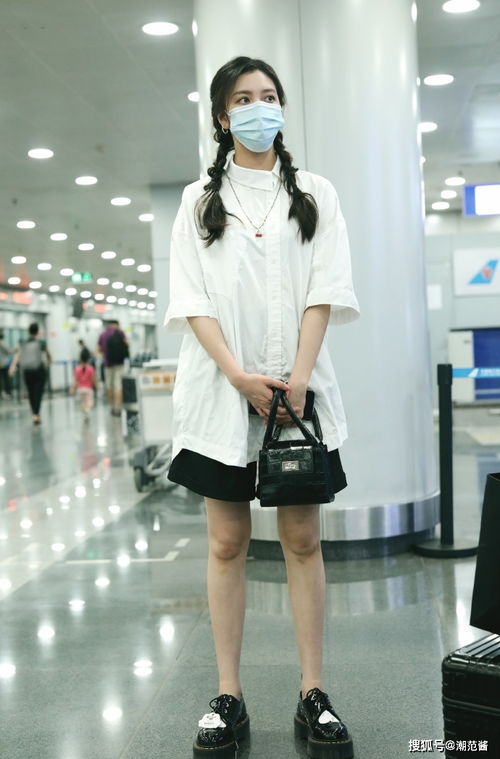 让宋妍霏 宣美爱不释手的包包,展现时尚icon穿搭小心机