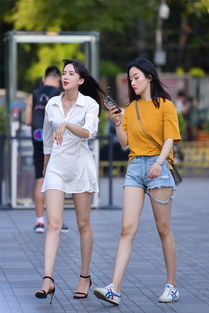 到了夏天,约上闺蜜去逛街,你会怎么选择衣服来搭配