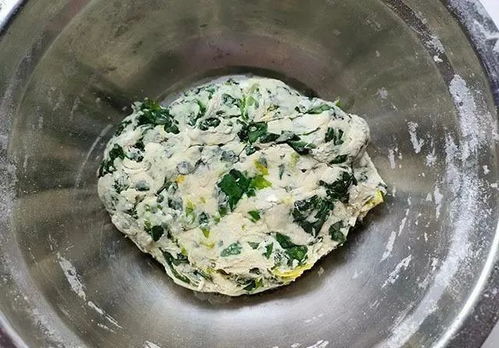 这菜吃杆不如吃叶,不炒不煮,加这料一拌一蒸,蘸着料吃,筋道鲜香