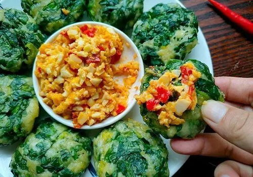 这菜吃杆不如吃叶,不炒不煮,加这料一拌一蒸,蘸着料吃,筋道鲜香