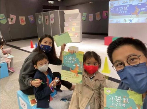 郭晶晶晒3个孩子吃饭照,餐桌成重点,网友 细节决定教育