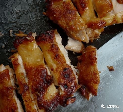 外焦里嫩的煎鸡排,肉质鲜嫩,比外边买的还要好吃,小孩特别爱吃
