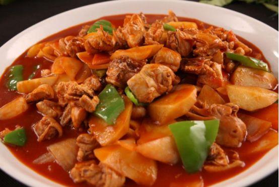 简单家常菜 辣椒烧肥牛,炒黄瓜,麻辣藕片,大盘鸡的做法