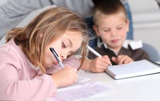 孩子们什么时候学写字 答案可能跟你想的不一样,一定不要错过