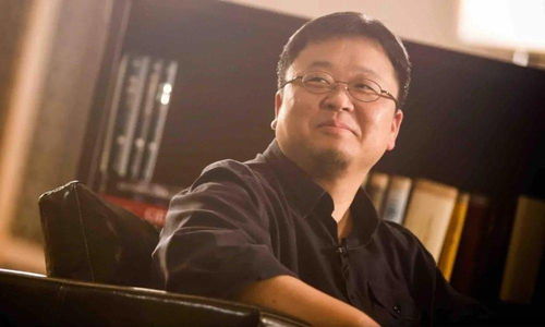 积极还钱成典型,罗永浩值得被崇拜吗