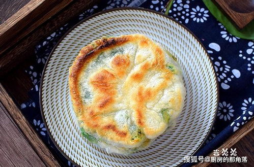 面粉不用揉,筷子搅一搅,做成早餐饼,皮薄馅多,家人说可以开店