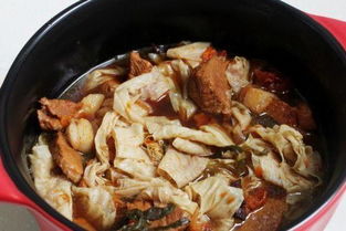 炖肉时,加入圣女果与豆油皮,炖出来的肉松软可口不油腻 豆皮 
