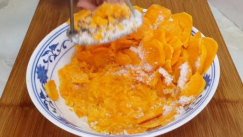 这道美食 吃着软糯香甜 香气诱人 喜欢试试吧 红薯 