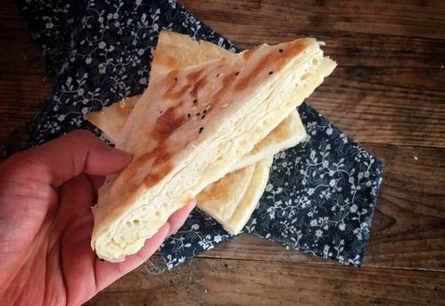 饼店师傅手把手教你自制超软发面饼,层多又香,学会后都能开店