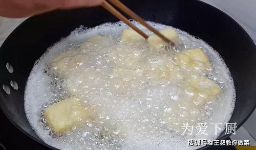 我家面粉从不蒸馒头,加2个鸡蛋,外焦里软又香酥,比油条还好吃