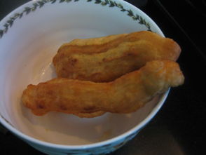 油条的做法,油条怎么做好吃,油条的家常做法 二丫香厨 