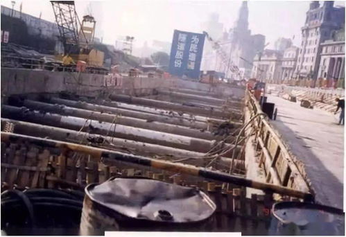 施工技术 突发 河南周口4层楼房突然坍塌,或因邻居建房地基挖太深