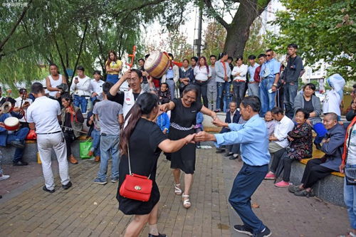 贵州大山里的 凉都 ,夏季气温19 ,渐成避暑 候鸟 之城