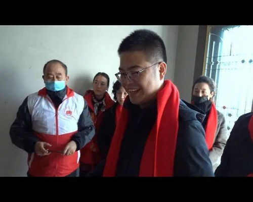 送温暖 多方资助献爱心,相大妈家生活会越来越好