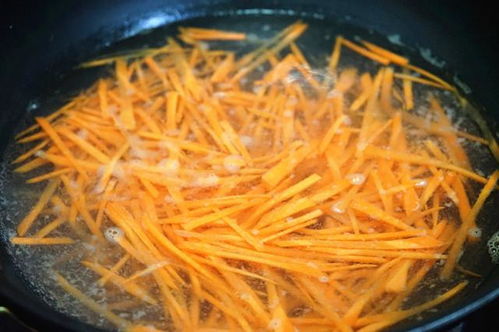 减脂佳品魔芋丝,这样做百搭凉拌菜,清爽低热量,盛夏宜多吃