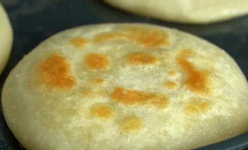 烙糖饼时,这一步千万别忽略,很多人做错,导致糖饼发硬糖汁外流