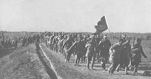 红军改编为八路军时,中共曾提出编为四个军,军长分别是谁