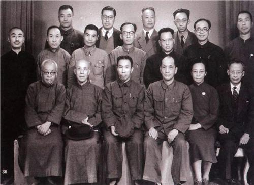 他是清华教授,终生未婚带出79位院士,晚年乞讨仍念叨 要回清华