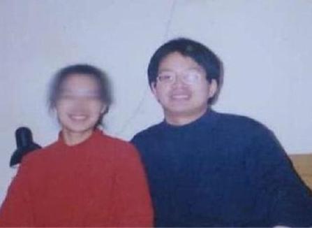 当年出国消失20年,拒绝见病危母亲的北大博士后,并非忘恩负义