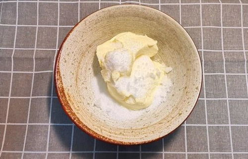 令你吃1口就迷恋的神仙甜品,细腻轻盈,入口即化,简单零失败
