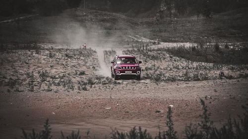 从山路到烂路,BJ30真的做到 泛越野 了吗