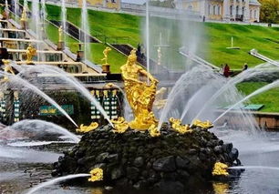 巅峰性价比 这个夏天,就决定去圣彼得堡的 三宫三园 避暑了