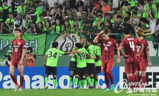 亚冠 石柯乌龙吕文君红牌 上港0 5惨败全北无缘四强