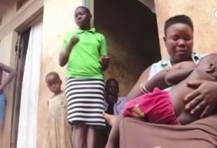 世界最能生女人 乌干达39岁女子生44个孩子遭抛弃