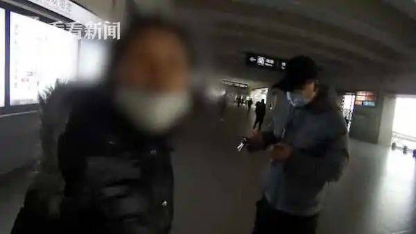 为去苏州吃汤团 上海六旬老阿姨5个月内逃票118次被抓