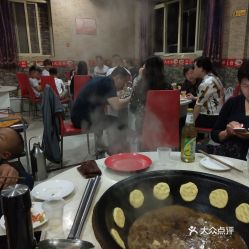 近日，黑龙江一家9口在家聚餐，结果全部不幸身亡，最后画面曝光让人痛心。(黑龙江一家9人)