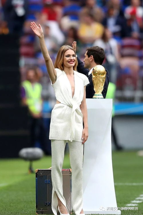 最牛灰姑娘 亮相世界杯开幕式 她的人生远比美貌更让人惊叹 