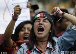 墨西哥校园恶棍引数千大学生抗议（图）