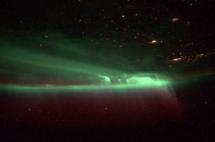 NASA发布震撼太空图片