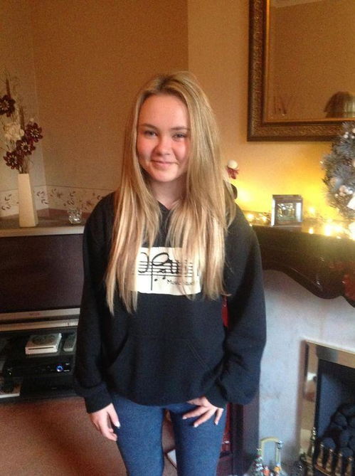 英国13岁女孩用卫生棉条后死于中毒性休克,妈妈为她举办纪念活动