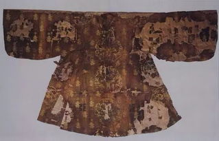 十二章纹图案有哪些：明定陵神宗皇帝朱翎钧的龙袍最早带有的实物(十二章纹的图案)