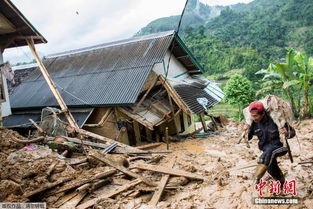 印尼西爪哇省发生山体滑坡致15人死25人失踪 