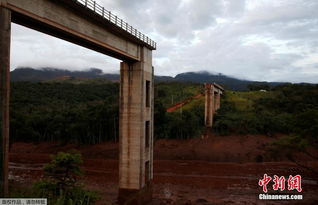 巴西东南部米纳斯吉拉斯州布鲁马迪纽拍摄矿坝决堤事故现场(巴西米纳斯联邦大学)