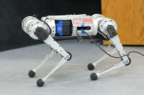 MIT研究团队让四足迷你猎豹机器人学会了如何快速奔跑
