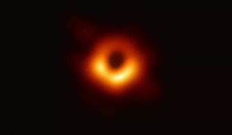 黑洞预习资料：怎么拍黑洞的照片？怎么寻找黑洞？(关于黑洞的科学资料)