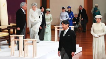 日本天皇退位仪式现场图片(日本天皇无法退位)